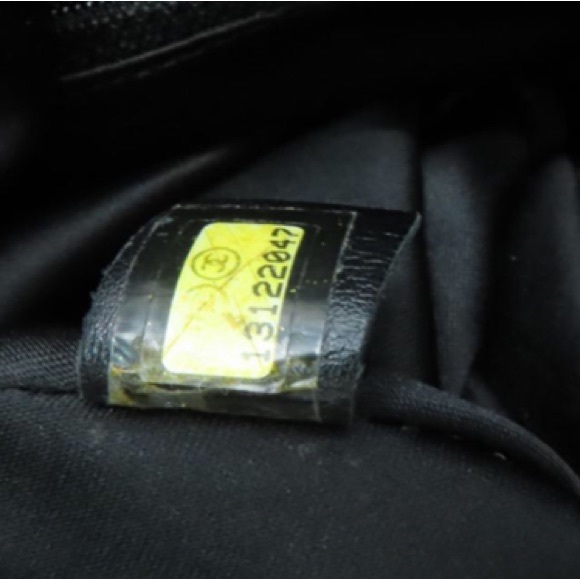 💎 CHANEL 💎 RARE CROISSANT ZIPPER CLOSURE REAL LEATHER - Picture 7 of 12